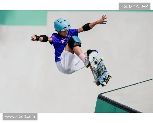 武汉滑板队的阵地战揭秘：探索滑板文化与城市街头的深度融合