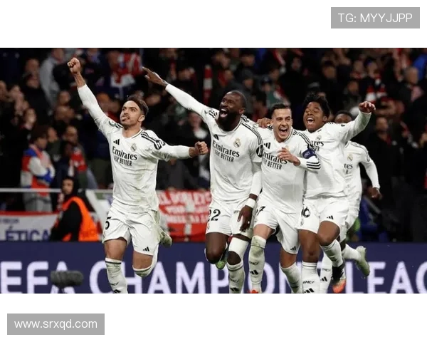 巴塞罗那迎战劲敌 展现球队实力和战术创新之夜