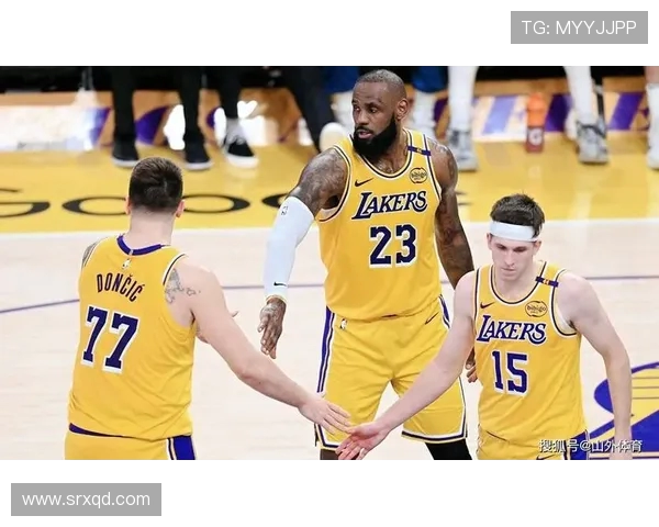 洛杉矶湖人迎战劲敌，赛季关键战役冲击总冠军荣耀